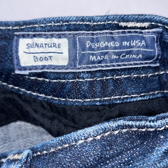 MISS ME 27 Signature Boot-cut distressed 5 Pocket Jeans Low Rise Factory Fading - Picture 10 of 16